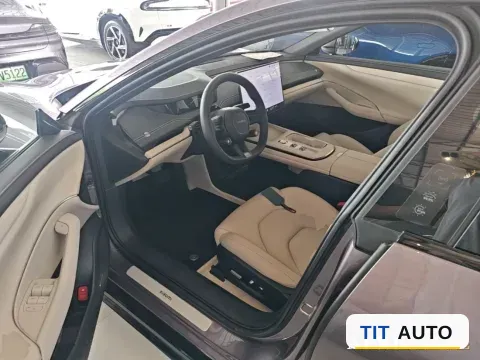 2024 MI SU7 18
