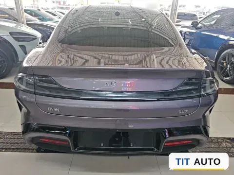 2024 MI SU7 3