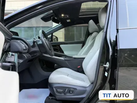 2022 Toyota bZ4X 13
