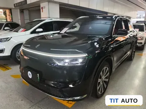 2025 AITO AITO M8