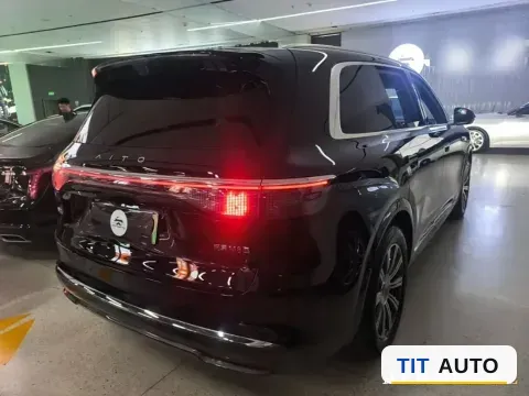 2025 AITO AITO M8 4