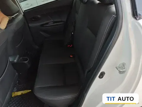 2022 Toyota Yaris L 9