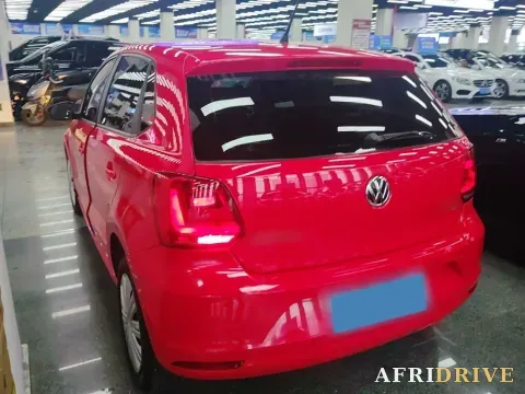 2016 Volkswagen Polo 6