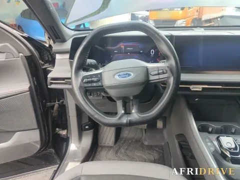 2023 Ford Edge 11