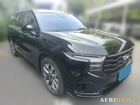 2023 Ford Edge 3