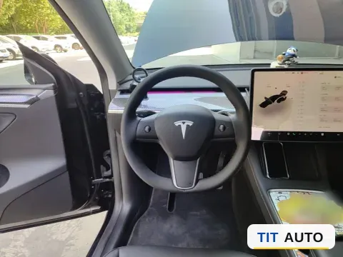 2022 Tesla Model Y 10