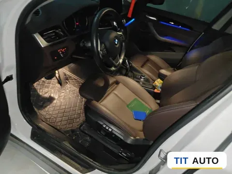2020 BMW X1 17