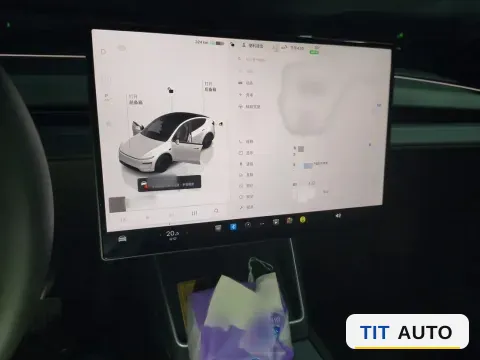 2026 Tesla Model Y 16
