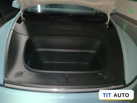 2026 Tesla Model Y 21