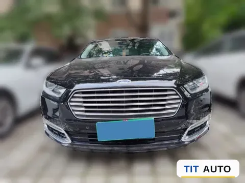 2018 Ford Taurus 2