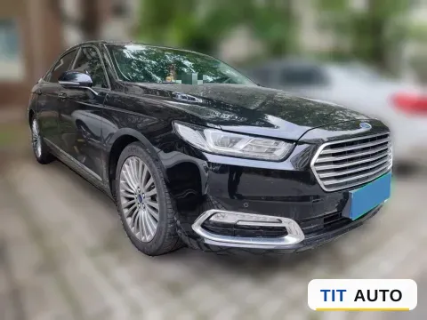 2018 Ford Taurus 3