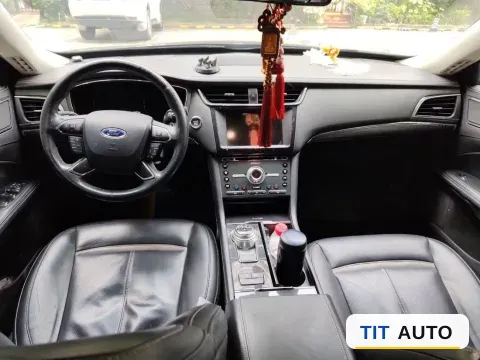 2018 Ford Taurus 10