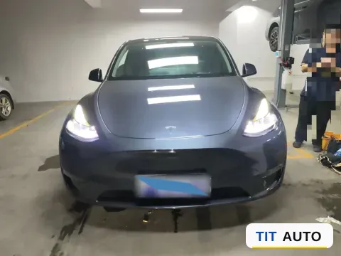 2021 Tesla Model Y 2