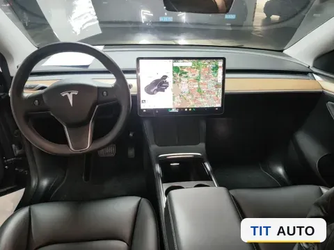 2021 Tesla Model Y 10