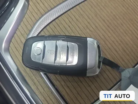 2022 HongQi E-HS9 8