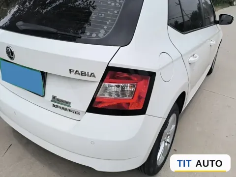 2017 Skoda Fabia 7