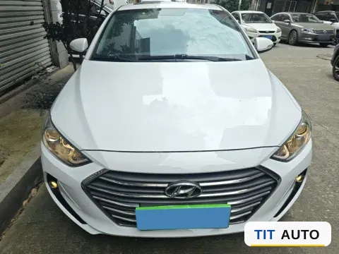 2016 Hyundai Elantra 2