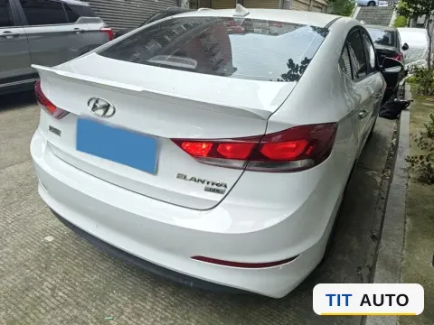 2016 Hyundai Elantra 6