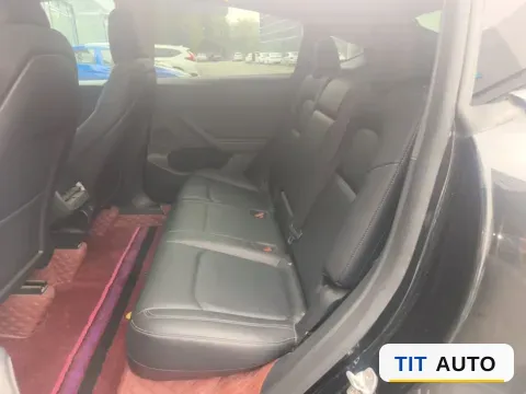 2022 Tesla Model Y 16