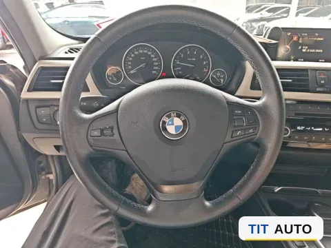 2016 BMW 3 Series 10