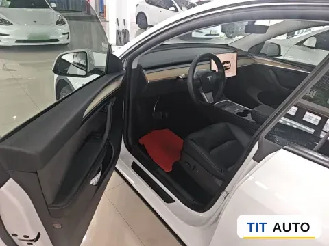2022 Tesla Model Y 15