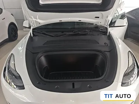 2022 Tesla Model Y 19