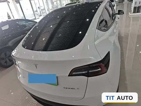 2022 Tesla Model Y 5