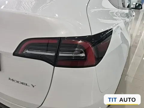 2022 Tesla Model Y 7
