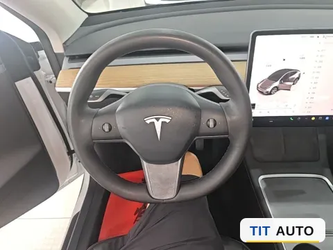 2022 Tesla Model Y 10