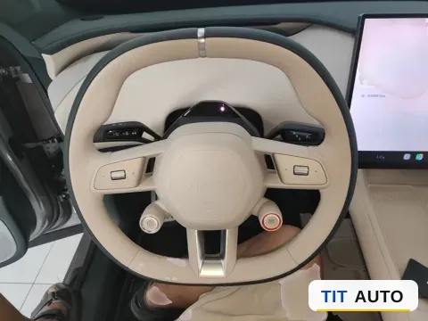 2025 MI YU7 10