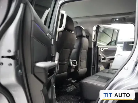 2025 Jetour ShanHai TravellerC-DM 11