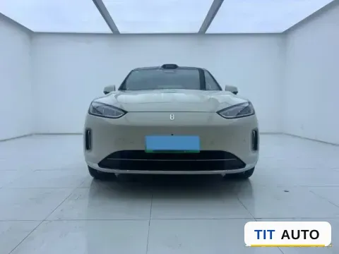 2025 AITO AITO M5 2