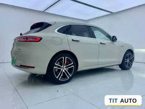 2025 AITO AITO M5 3