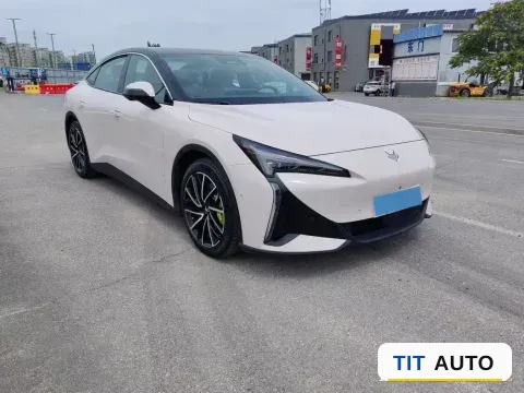 2024 ARCFOX αT5 5