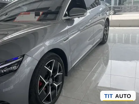 2022 Hycan A06 4