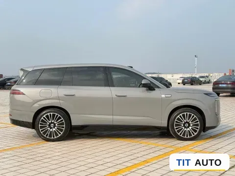 2023 Denza N8 3
