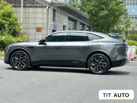 2025 Avatr 11 9