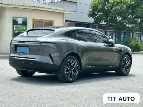 2025 Avatr 11 10