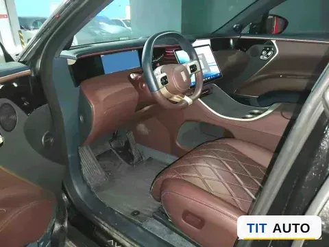 2025 Avatr 11 2