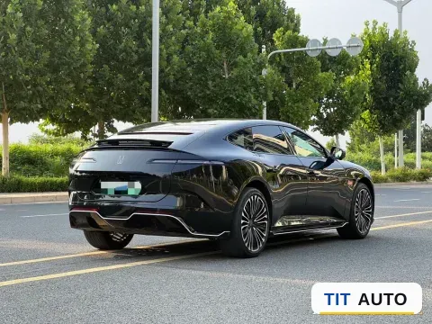 2024 Avatr 12 7