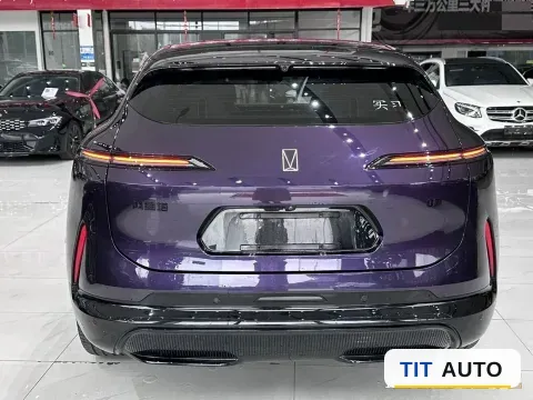 2024 Avatr 07 8