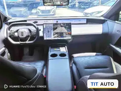 2025 Avatr 06 5