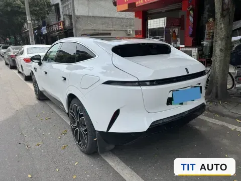 2023 Avatr 11 5