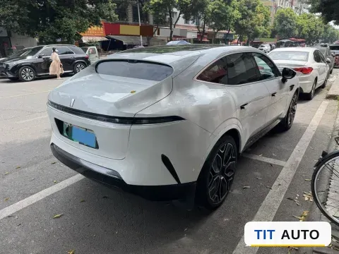 2023 Avatr 11 6