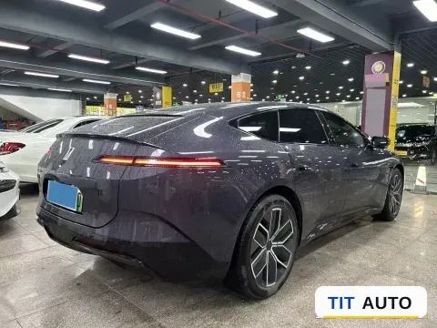 2024 Avatr 12 7
