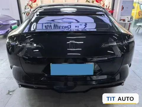 2025 Avatr 12 9