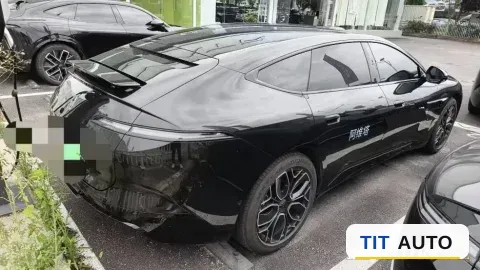 2026 Avatr 12 4
