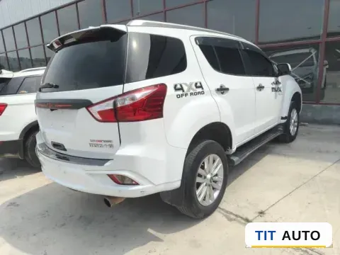 2018 Isuzu Mu-X 4