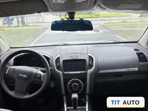 2019 Isuzu D-MAX 4