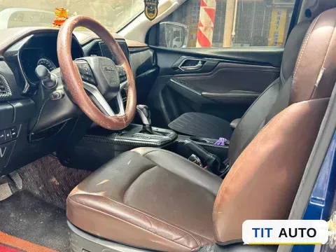 2021 Isuzu D-MAX 5